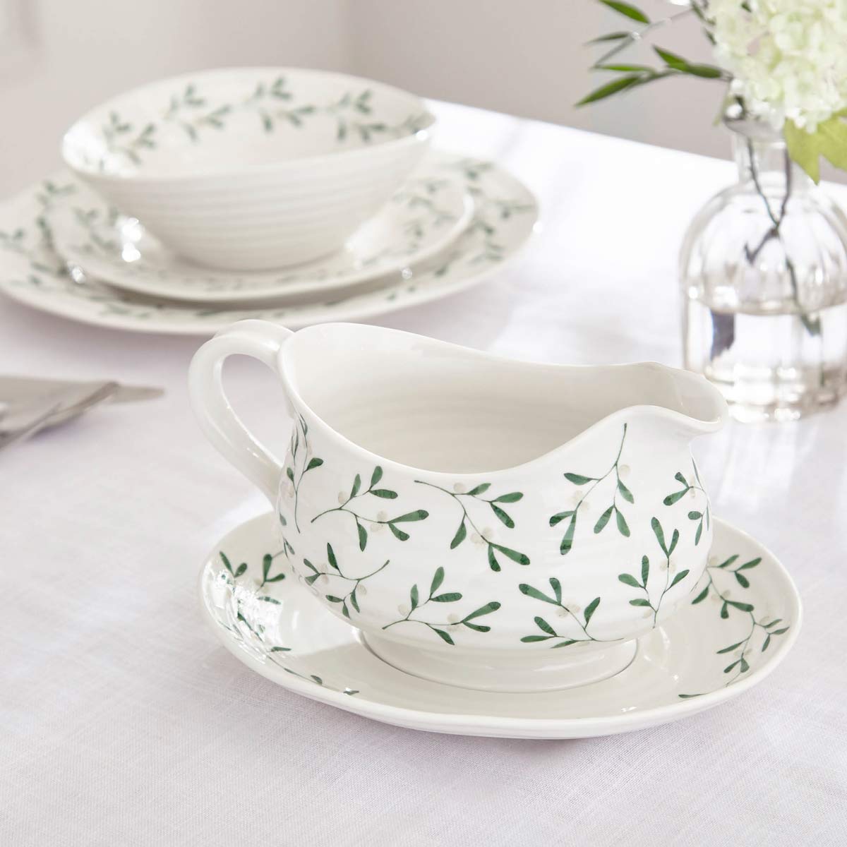 Sophie Conran Mistletoe Sauce Boat & Stand image number null